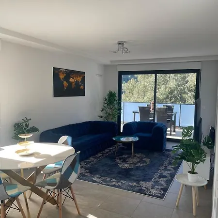 Standing Apartment